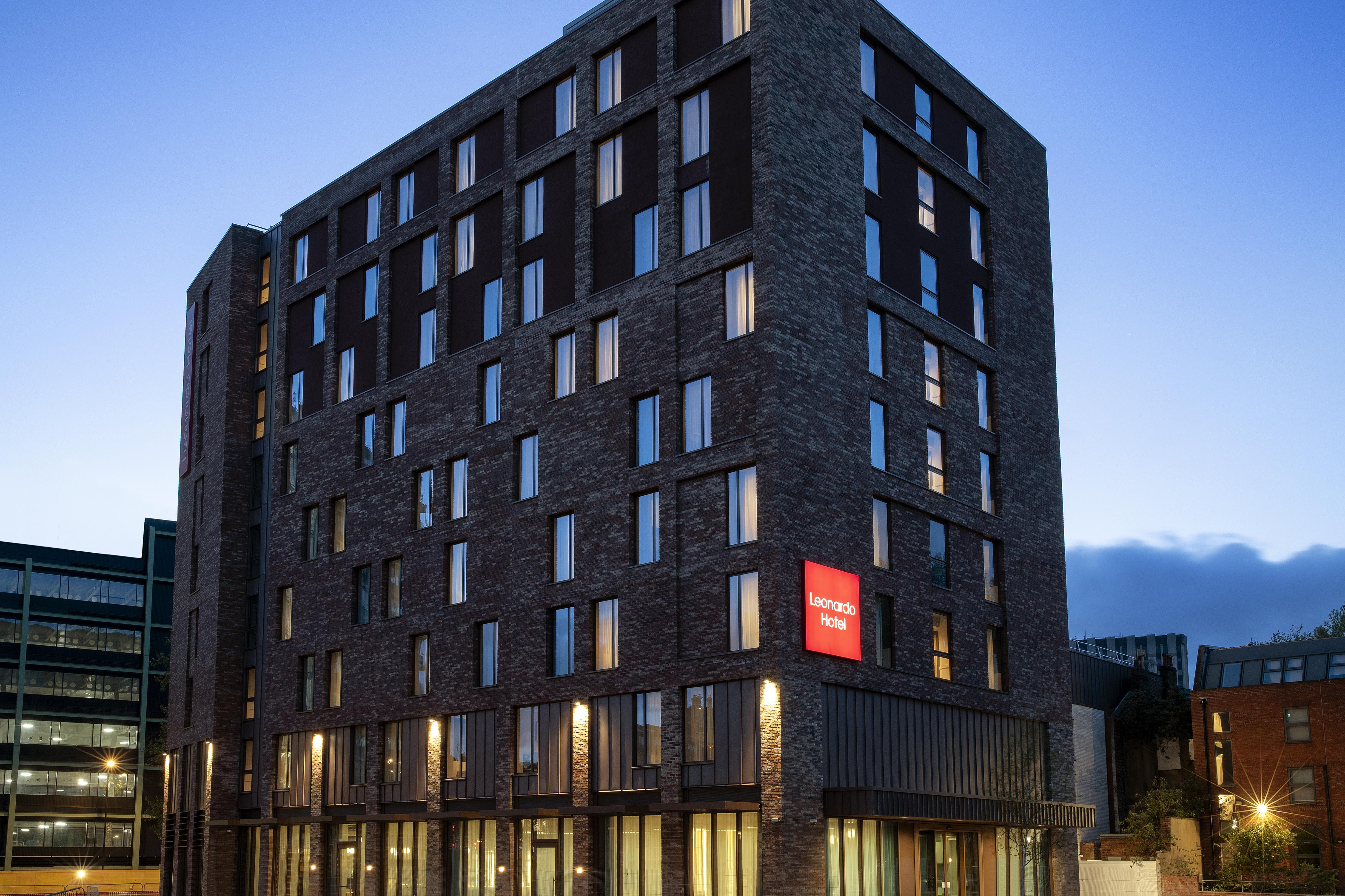 Leonardo 4* Bristol